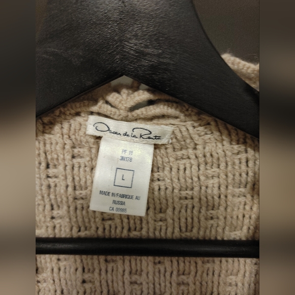 Oscar de la Renta Cashmere Sweater - Picture 2 of 9